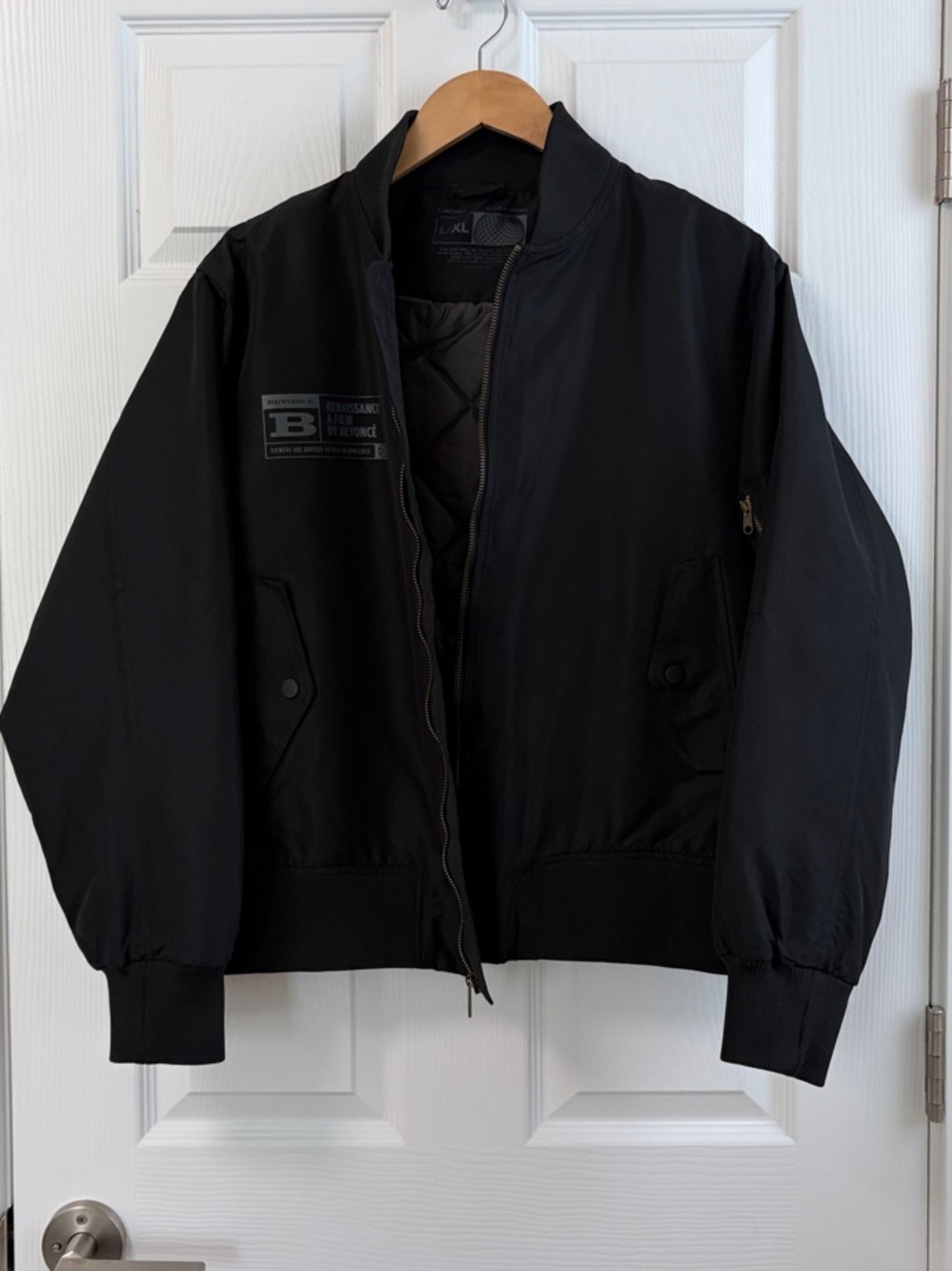 Beyoncé Renaissance Tour Reneigh bomber jacket - Picture 3 of 15